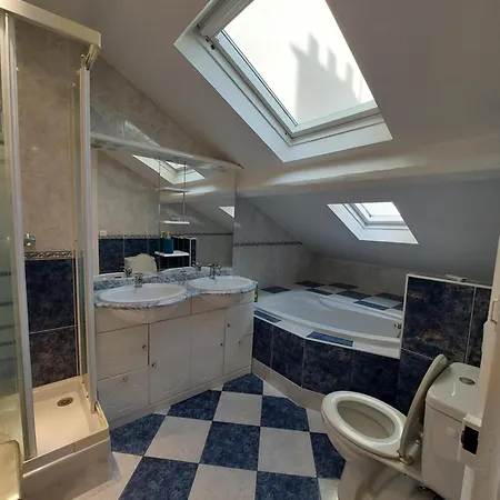 Duplex Hyper Centre Brunoy